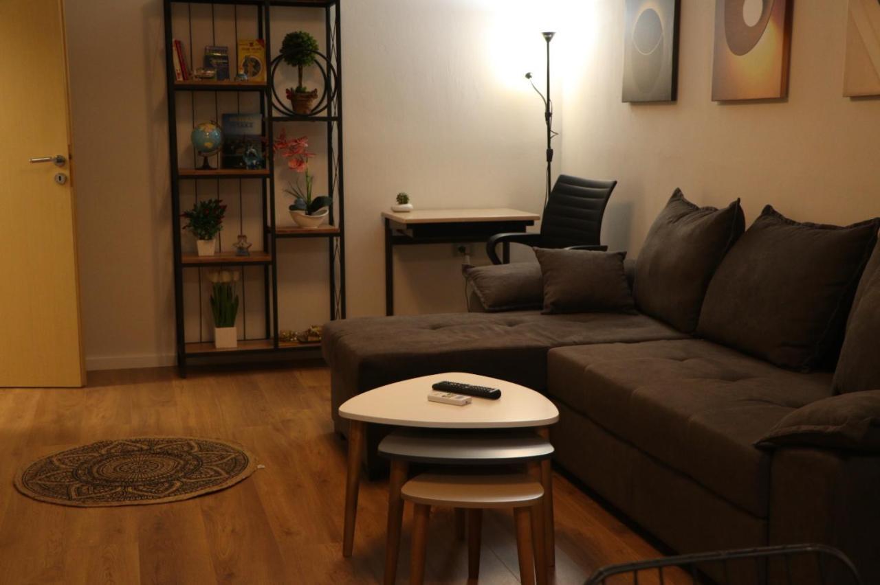 Pine Apartment Tirana Exterior photo